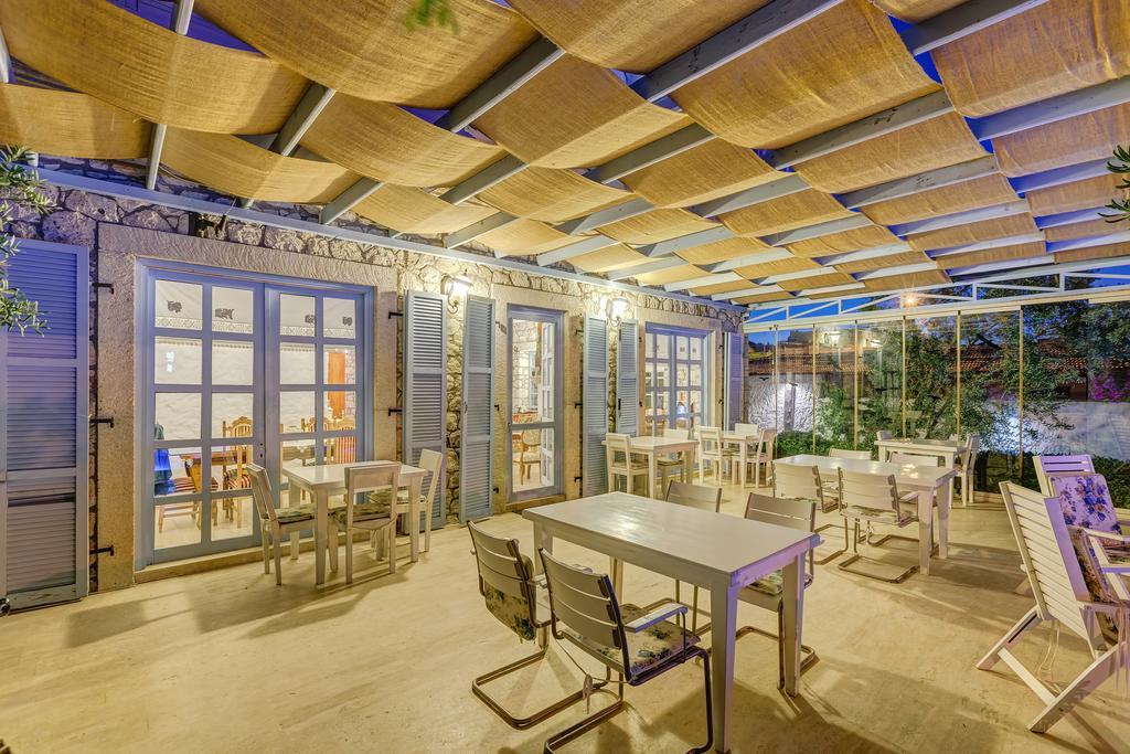 Lale Lodge Hotel Алачати Экстерьер фото